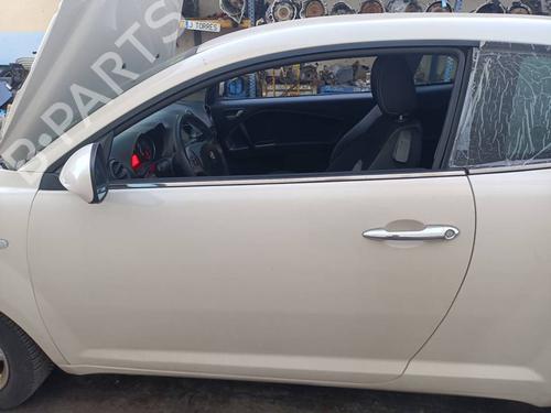 Used Left front door Left front door 38919603 38919603