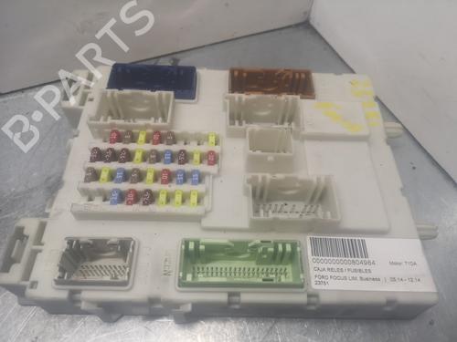 Used Fuse box FORD FOCUS III 1.6 TDCi (115 hp) 12498647