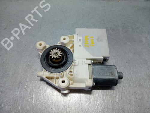Used Right front window motor Right front window motor FORD FOCUS II (DA_, HCP, DP) [2004-2013] 33327501 33327501