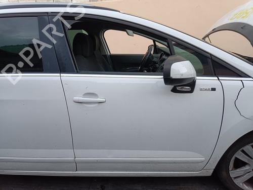 Used Right front door PEUGEOT 5008 (0U_, 0E_) 1.6 HDi (114 hp) 31172509