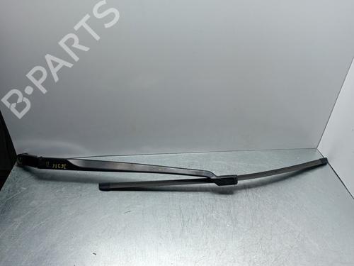 Used Front windshield wiper arm Front windshield wiper arm 37012800 37012800