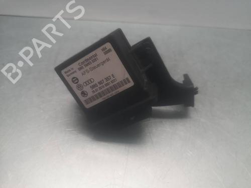 Electronic module VW TOURAN (1T3) 2.0 TDI | BP39596308M83 - Image 2