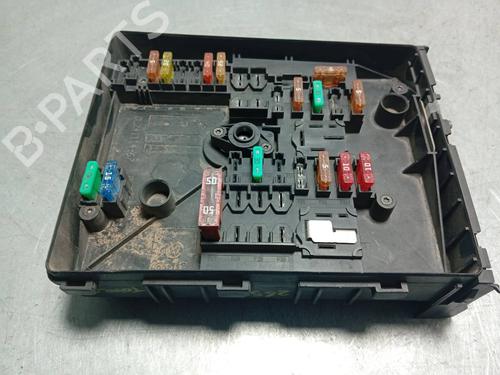 Used Fuse box Fuse box VW TOURAN (1T1, 1T2) 1.9 TDI (105 hp) 39620282 39620282