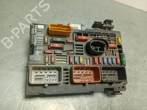 Used Fuse box Fuse box CITROËN C5 III (RD_) [2008-2017] 40294907 40294907
