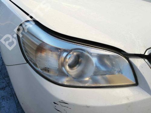 Right headlight CHEVROLET EPICA (KL1_) 2.0 D (150 hp) 6965000