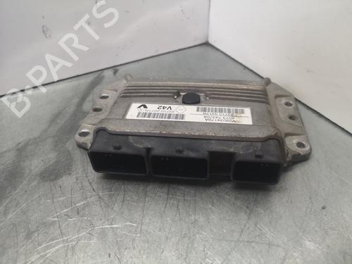 Used Engine control unit (ECU) DACIA SANDERO II [2012-2025]  8879897
