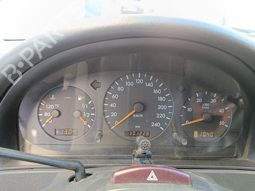 Used Instrument cluster MERCEDES-BENZ M-CLASS (W163) ML 270 CDI (163.113) (163 hp) 16096619