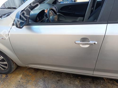 Used Left front door KIA CEE'D Hatchback (ED) [2006-2012]  31072042