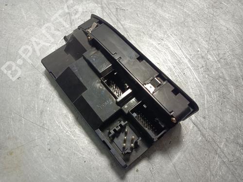 Left front window switch BMW 5 (E39) 530 d | BP37477130I27 - Image 3