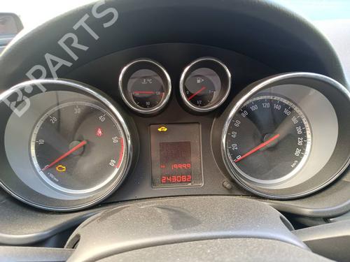 Used Instrument cluster Instrument cluster 39091926 39091926