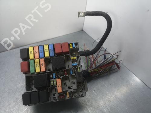 Used Fuse box OPEL COMBO Box Body/MPV (X12) 1.3 CDTI (B05) (90 hp) 18137065