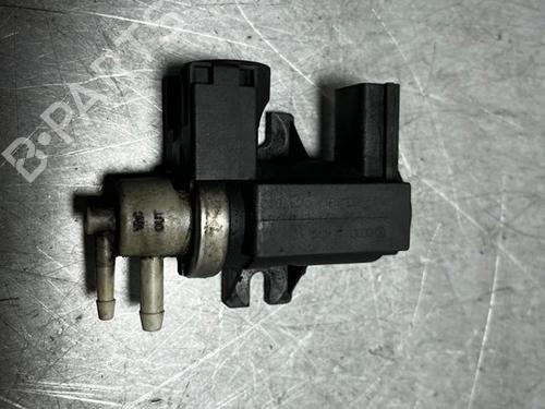 electronic-module-audi-a4-b6-8e2-2000-2001-2002-2003-2004-2005-33558813 main image