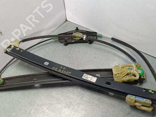 Rudehejsemekanisme Højre foran AUDI A4 B8 (8K2) 2.0 TDI (136 hp) 13118038