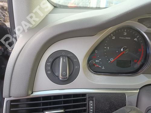 switch-audi-a6-c6-4f2-27-tdi-quattro-4f1941531e-2004-2005-2006-2007-2008-2009-2010-2011-11025026 main image