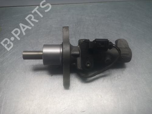 brake-master-cylinder-vw-golf-vi-5k1-2008-2009-2010-2011-2012-2013-2014-31123497 main image