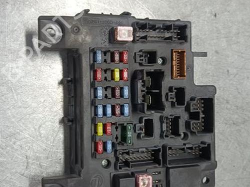 Used Fuse box MITSUBISHI LANCER VIII Sportback (CX_A) 2.0 DI-D (CX8A) (140 hp) 29242587