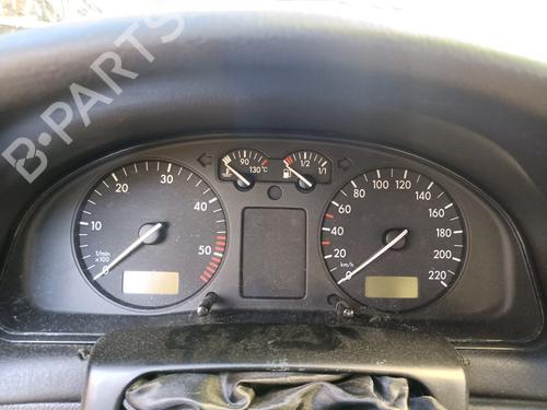 Used Instrument cluster Instrument cluster VW PASSAT B3/B4 (3A2, 35I) 1.9 TDI (110 hp) 36333327 36333327