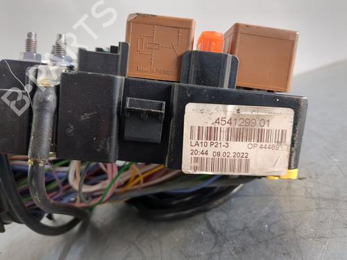 Fuse box PEUGEOT 208 II (UB_, UP_, UW_, UJ_)  | BP29435479E1 