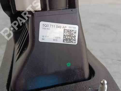 Gear lever AUDI A3 (8V1, 8VK) 1.6 TDI | BP10326686M90 