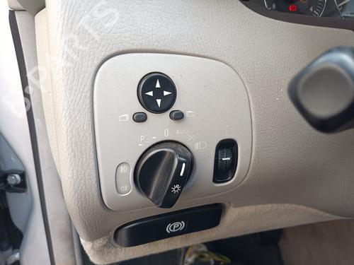 Used Headlight switch MERCEDES-BENZ CLK (C209) [2002-2010]  24355841