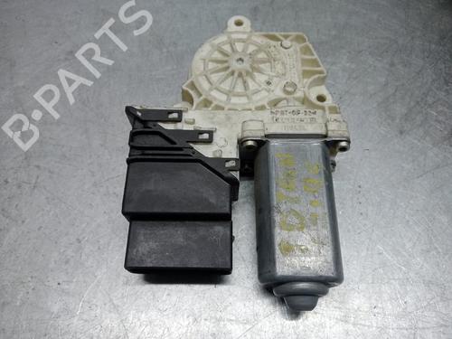 Rudehejsemotor bagstkærm højre SEAT LEON (1P1) 1.9 TDI (105 hp) 27677753