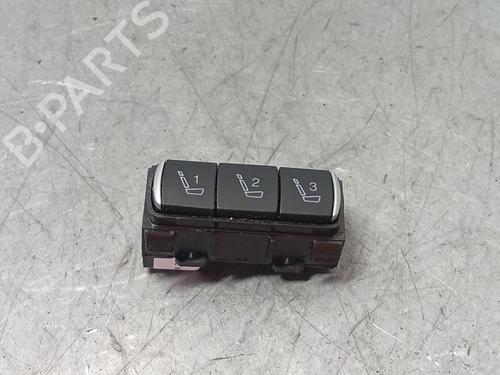 BP29904698I30 main image