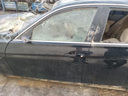 Used Left front door Left front door 33986113 33986113