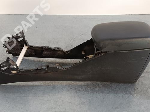 Used Armrest / Center console TOYOTA RAV 4 III (_A3_) 2.2 D 4WD (ALA30_, ALA30R) (136 hp) 11541047