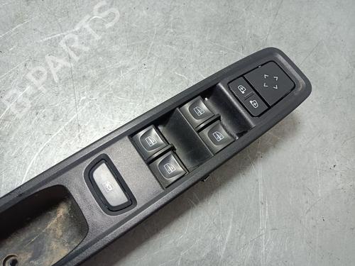left-front-window-switch-dacia-sandero-iii-2021-33801315 main image
