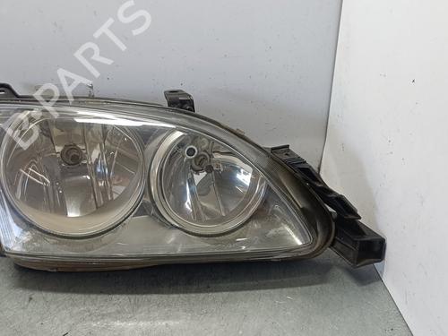 Used Right headlight TOYOTA AVENSIS Liftback (_T22_) 1.6 i (AT220_, AT220R) (110 hp) 29300543