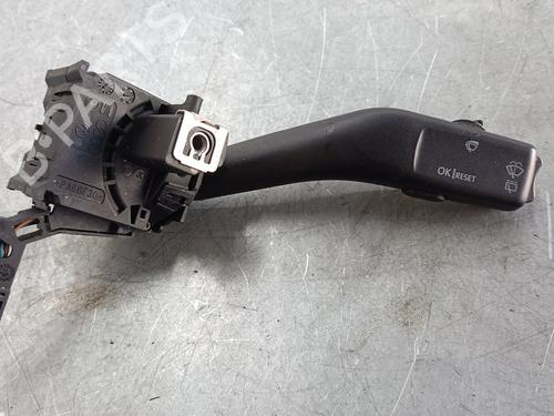 Used Steering column stalk SEAT TOLEDO III (5P2) [2004-2009]  13451071