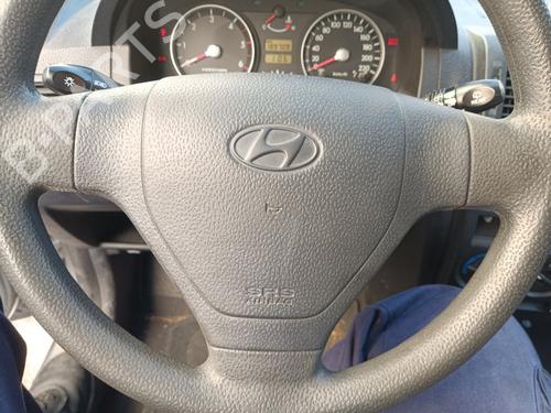 Used Driver airbag HYUNDAI GETZ (TB) 1.5 CRDi (88 hp) 12498523