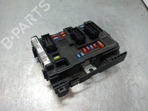 Used Fuse box Fuse box CITROËN XSARA PICASSO (N68) 2.0 HDi (90 hp) 35900251 35900251