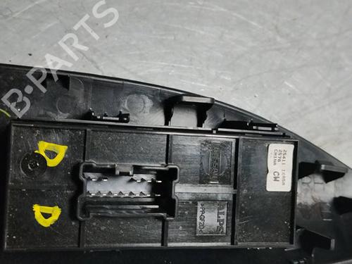 Right front window switch NISSAN JUKE (F15)  | BP29348657I26 