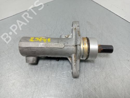 Used Brake master cylinder SUZUKI GRAND VITARA I (FT, HT) 2.0 HDI 110 16V 4x4 (SQ420D, TD83V) (109 hp) 21085413