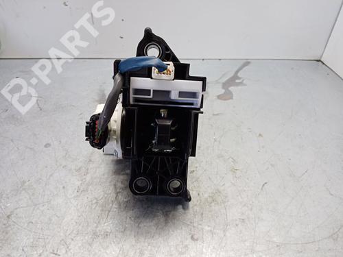 Gear lever TOYOTA AURIS (_E18_) 1.8 Hybrid (ZWE186_, ZWE186R) | BP9182462M90 