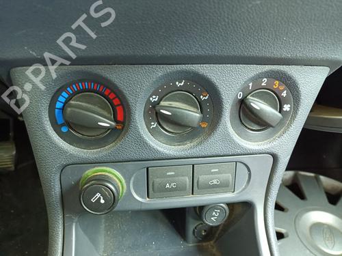 Used Climate control FORD TOURNEO CONNECT 1.8 TDCi (90 hp) 32007889