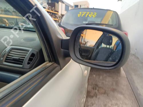 Retrovisor derecho Retrovisor derecho 39046912 39046912