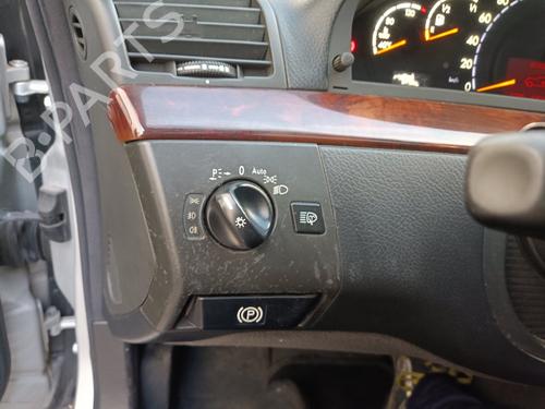 Used Headlight switch MERCEDES-BENZ S-CLASS (W220) S 320 CDI (220.026, 220.126) (197 hp) 16738781