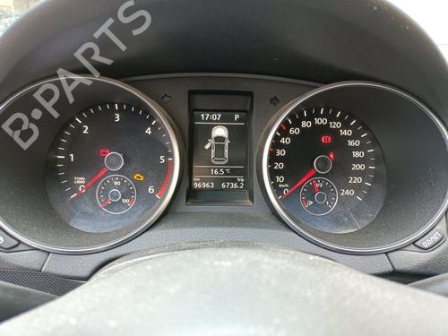 Used Instrument cluster VW GOLF VI (5K1) [2008-2014]  32288459