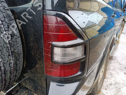 Used Right taillight MITSUBISHI PAJERO III (V7_W, V6_W) [1999-2007]  32131736