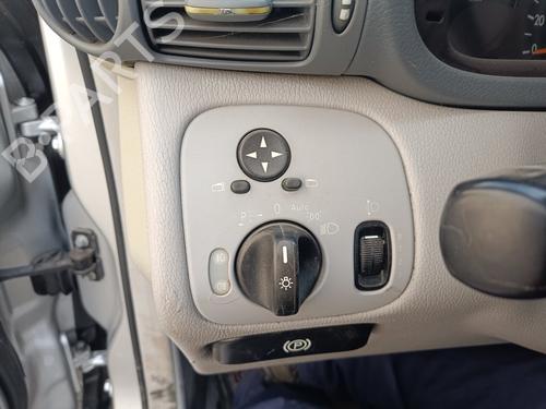 Forlygtekontakt MERCEDES-BENZ C-CLASS (W203) C 220 CDI (203.006) (136 hp) 11841991