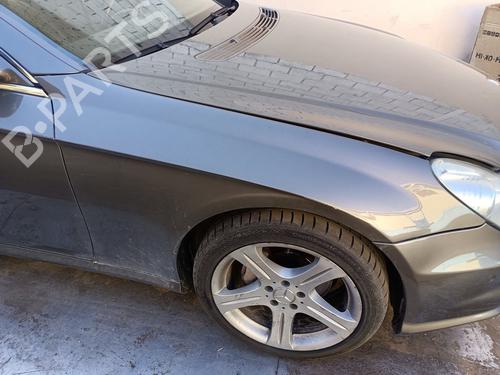 Used Right front fenders Right front fenders MERCEDES-BENZ CLS (C219) [2004-2011] 32515092 32515092