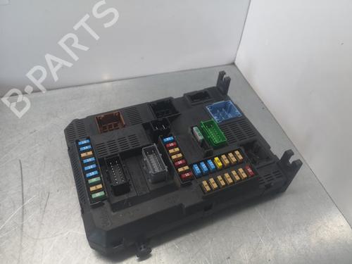 Fuse box CITROËN C4 CACTUS 1.6 BlueHDi 100 (99 hp) 17573504