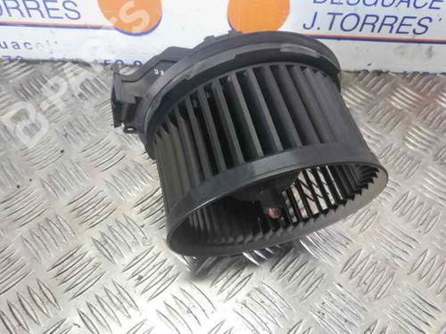 Ventilator motor FORD FIESTA VI (CB1, CCN) 1.5 TDCi (75 hp) 4863822