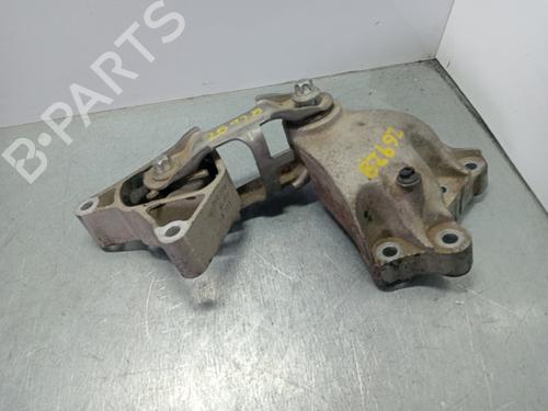 Used Engine mount MERCEDES-BENZ A-CLASS (W176) A 200 CDI (176.001) (136 hp) 32211173