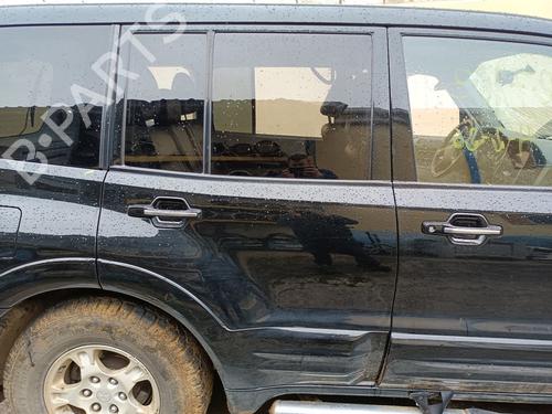 Used Right rear door MITSUBISHI PAJERO III (V7_W, V6_W) [1999-2007]  32131740