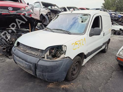 Fuse box CITROËN BERLINGO / BERLINGO FIRST Box Body/MPV (M_) 2.0 HDI 90 (MBRHY, MCRHY) | BP24649665E1 