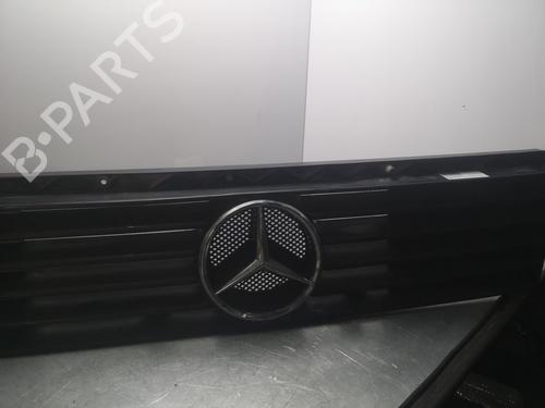 Used Grille MERCEDES-BENZ MB Van (W631) [1988-1996]  17200471