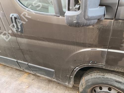 Used Right front door Right front door FIAT DUCATO Bus (250_) 130 Multijet 2,3 D 4x4 (131 hp) 34702457 34702457